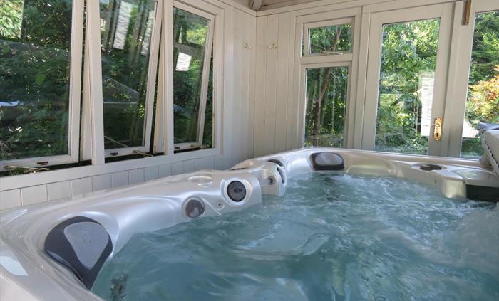 Indoor private Spa Hot tub